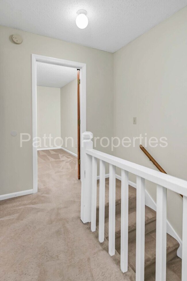 Building Photo - 104-106 Cherry Hall Drive - Outside CoC - TMS#004330-02-018