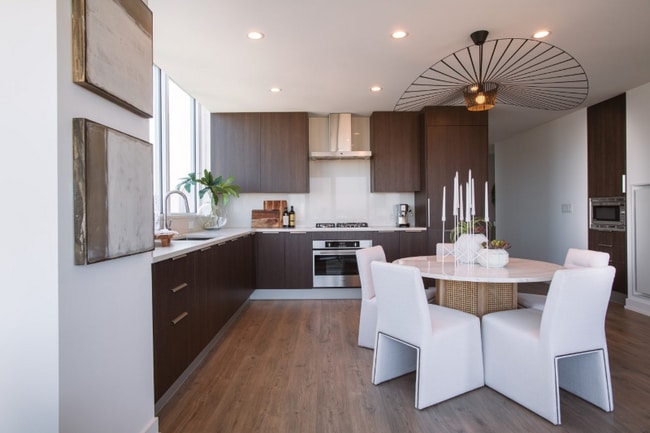 Building Photo - 188 W Hill St