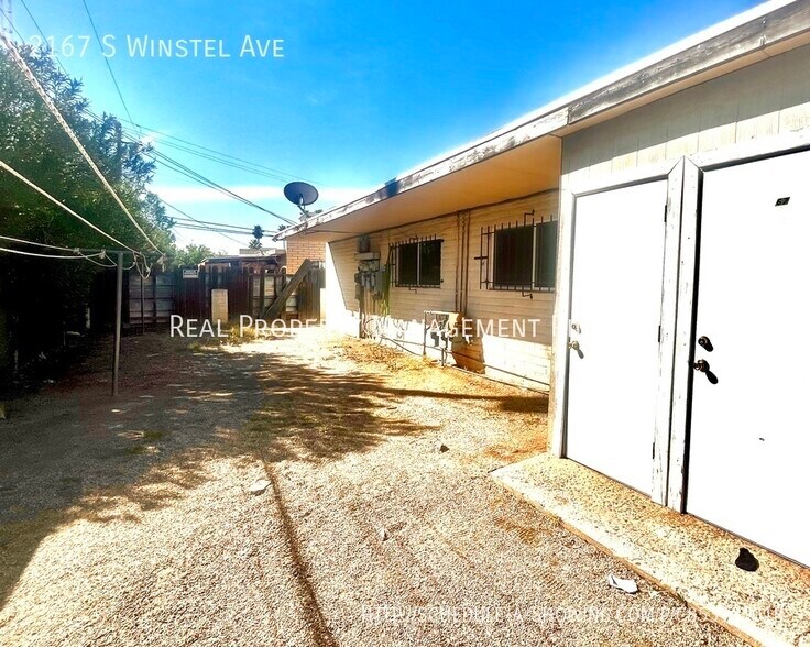 Building Photo - 2167 S Winstel Ave