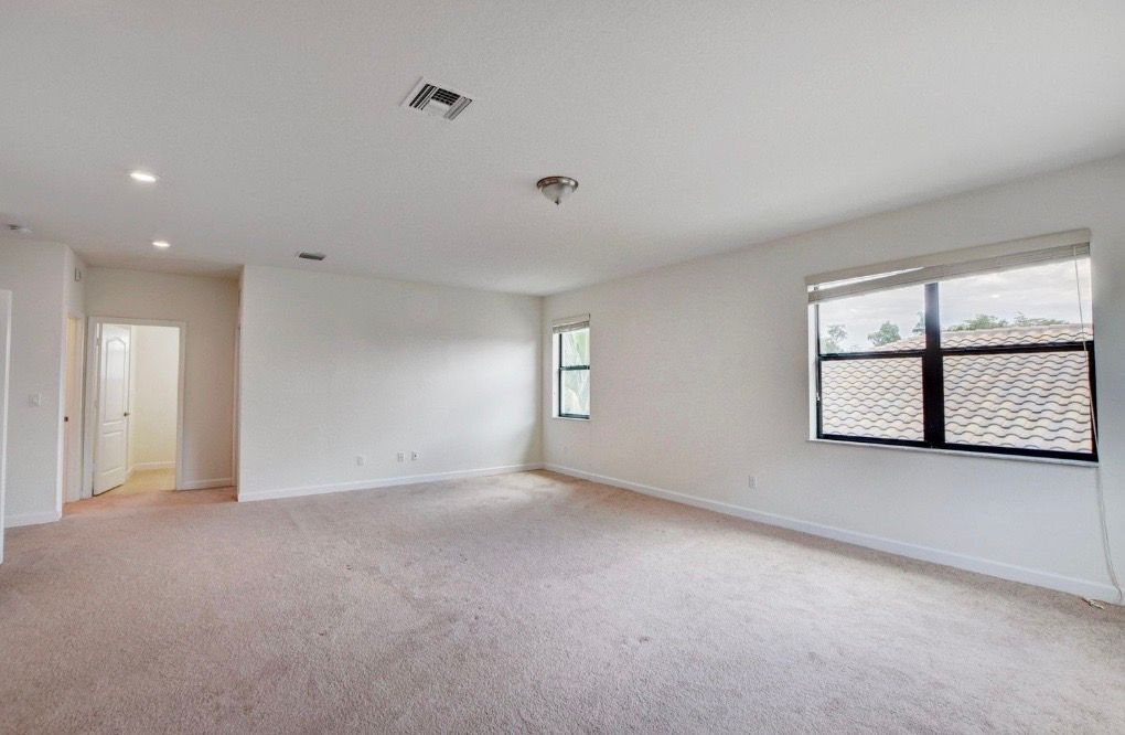 Building Photo - 8979 Gulf Run Way