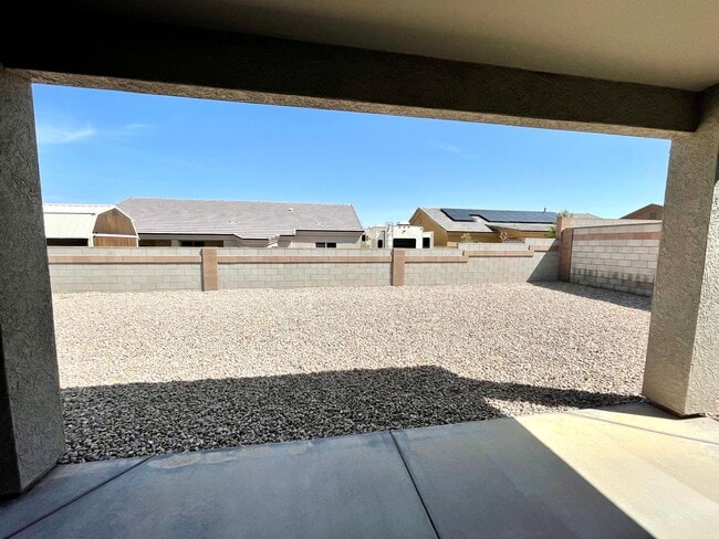 Building Photo - Beautiful 3 Bedroom Home in Southern Vistas w/ Solar!