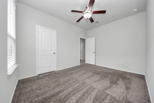 Building Photo - 4618 Terrazza Verde Dr