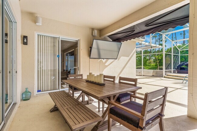 Building Photo - 412 N Hampton Dr