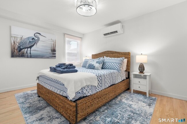 Building Photo - 1742 Boston Post Rd