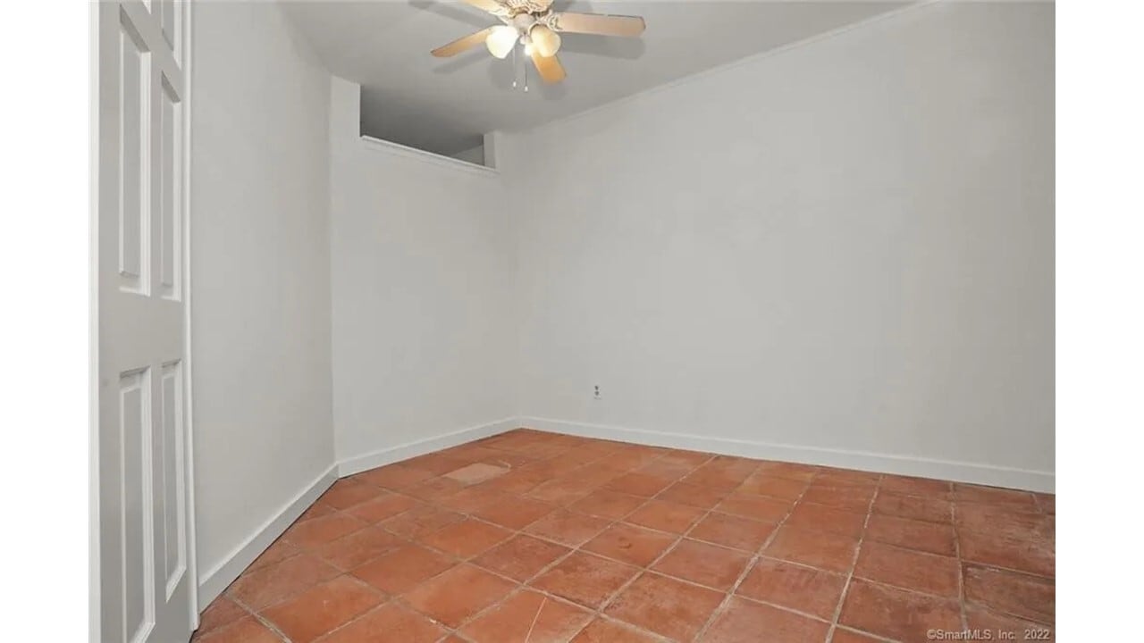 Building Photo - 42 S Main St