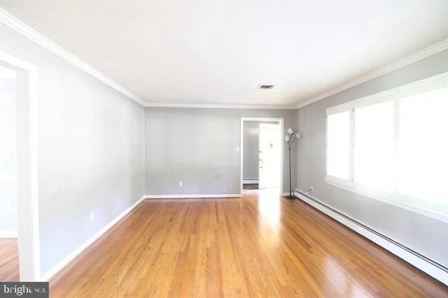 Building Photo - 4401 Jackson Pl