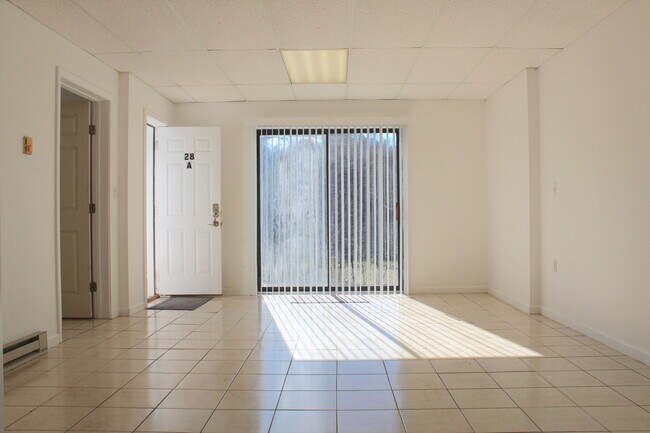 Building Photo - 28 Brown Hollow Ln