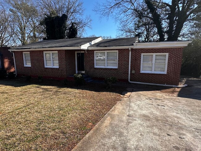 Building Photo - 3 bed 1 bath property in Decatur!!