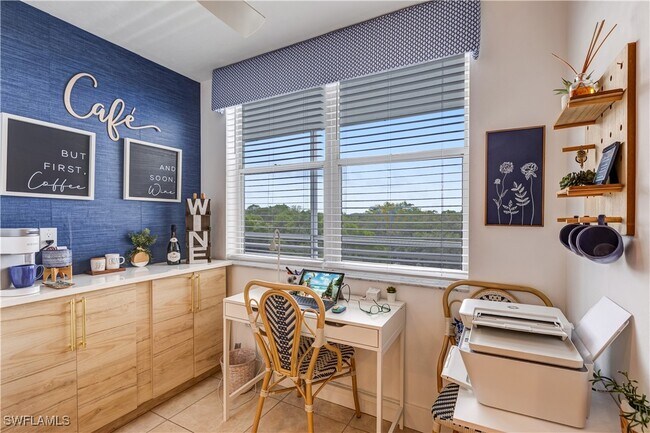 Building Photo - 285 Naples Cove Dr