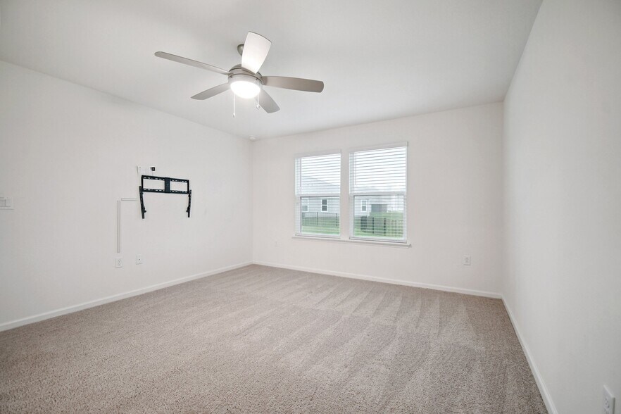 Building Photo - 8302 Hawkes Meadow Dr