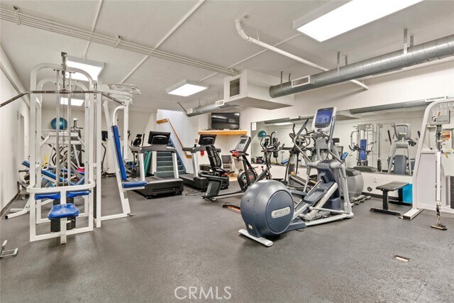 Building Photo - 8180 Manitoba St