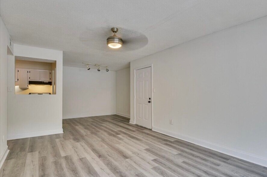 Building Photo - 1017 Stevens Creek Rd