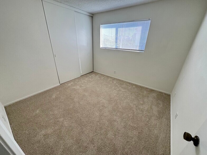 Building Photo - 5858 S Pacific Coast Hwy