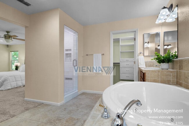 Building Photo - 3705 Abby Ct