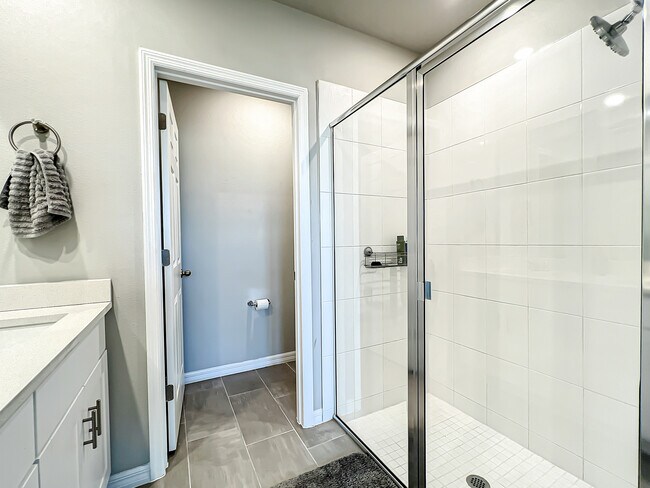 Building Photo - 2362 Brassie Ct