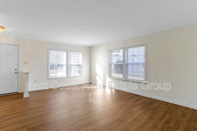 Building Photo - 91 Grindstone Dr