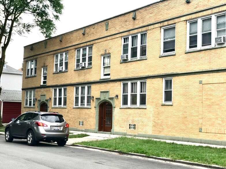 Building Photo - 3938 S Talman Ave