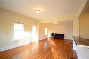 Building Photo - 1637 Columbia Dr