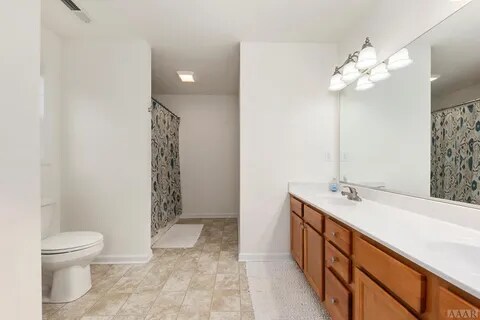 Building Photo - 207 Enchanted Wy