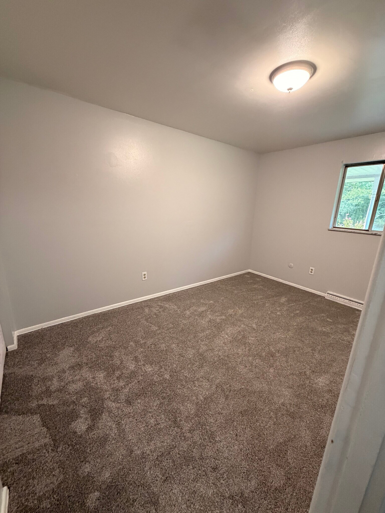 Building Photo - 63 Bock Ln