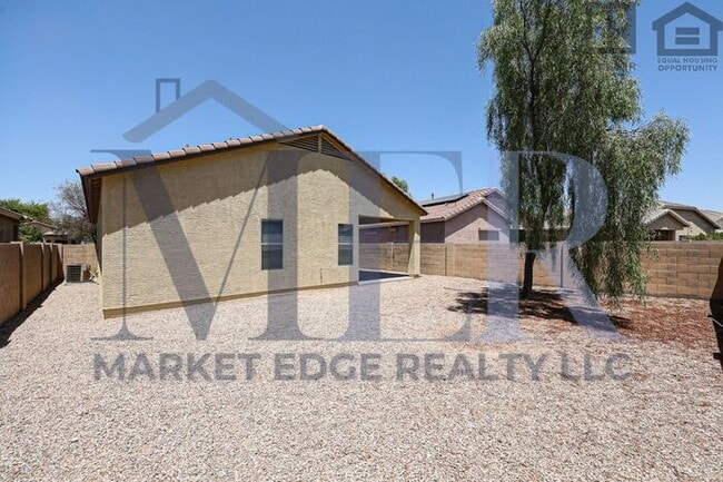 Building Photo - 3Bed/2Bath Home w/2 Car Gar-Maricopa! $199...