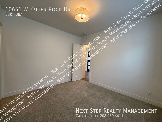 Building Photo - 10651 W Otter Rock Dr