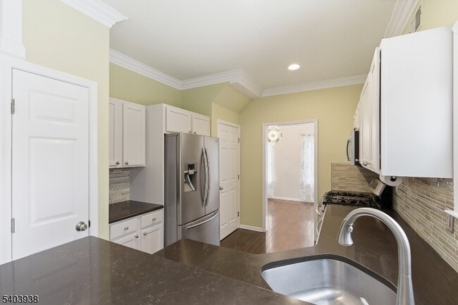 Building Photo - 7 Harvard Cir