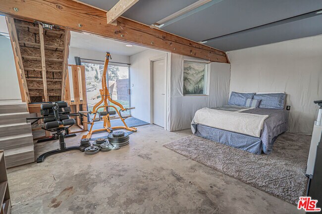 Building Photo - 35315 Glenwall St