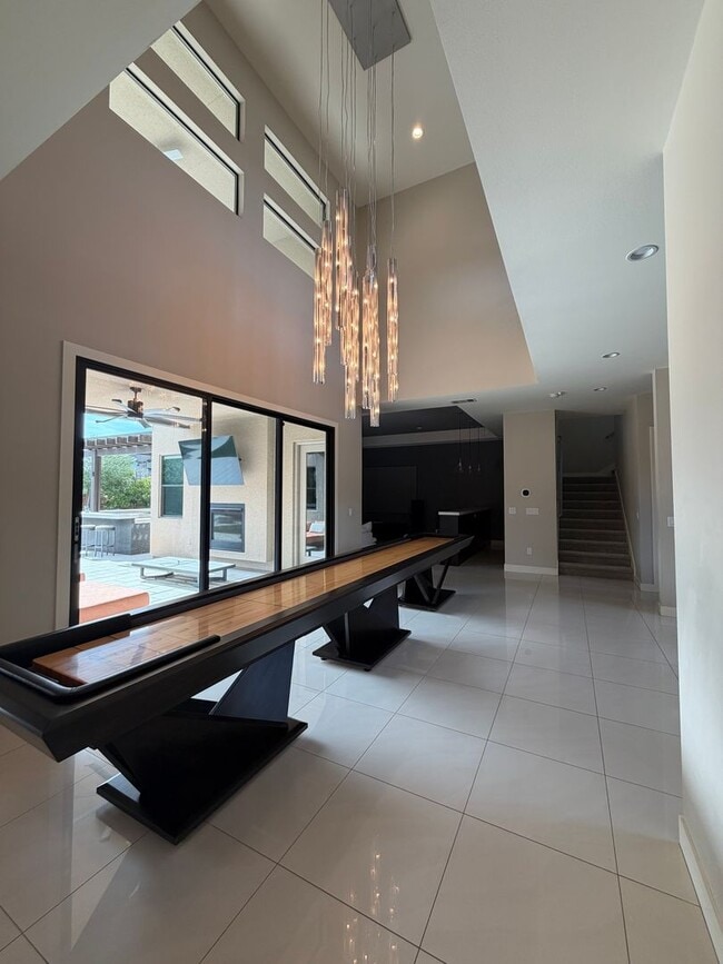 Building Photo - 4 Bed, 4.5 Bath Summerlin Home in The Ridges with Resort-Style Backyard