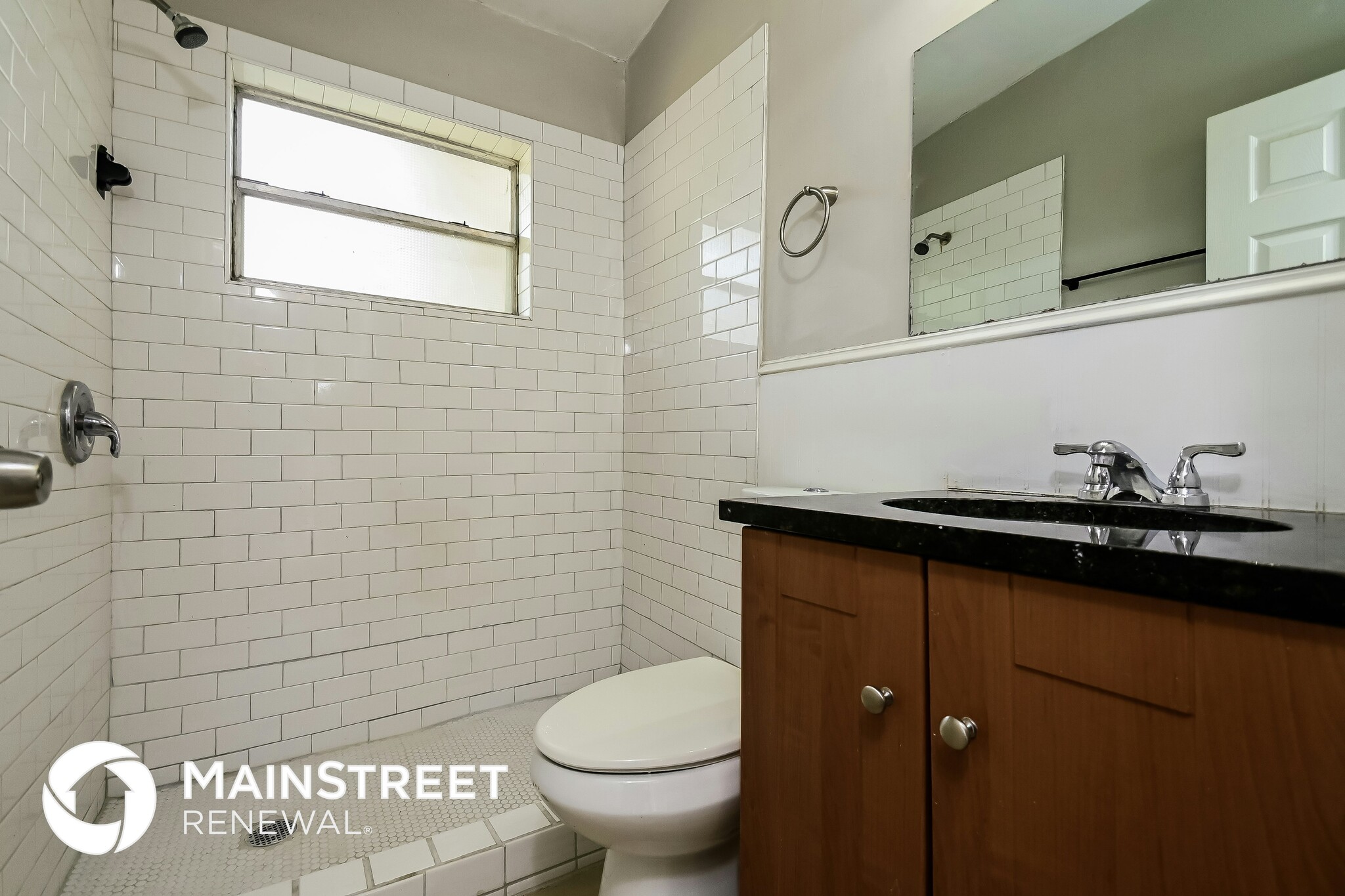 Building Photo - 3521 Schwalbe Dr