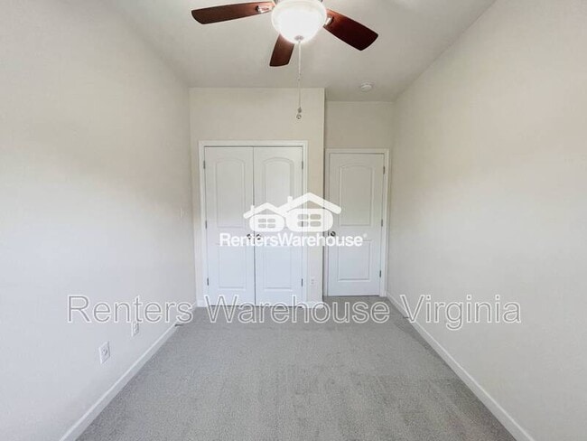 Building Photo - 1128 Winsford Ln