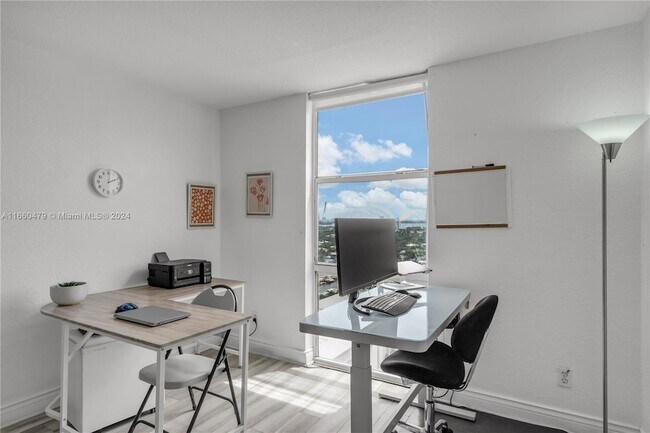 Building Photo - 13499 Biscayne Blvd