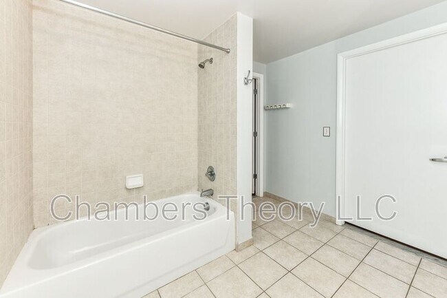 Building Photo - 350 G St SW