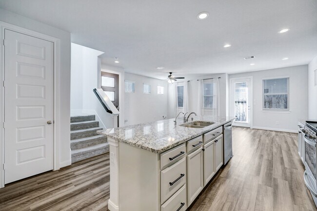 Building Photo - 3111 Planters Peak Dr