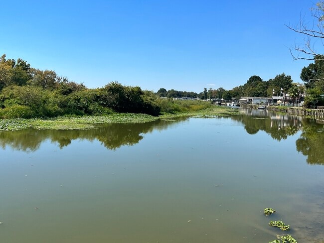 Building Photo - 11606 Vistawood St