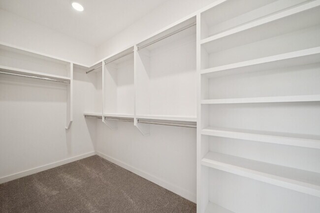 Building Photo - Modern 4/2.5 New Construction