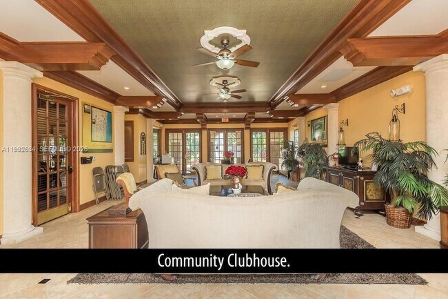 Building Photo - 15125 Michelangelo Blvd