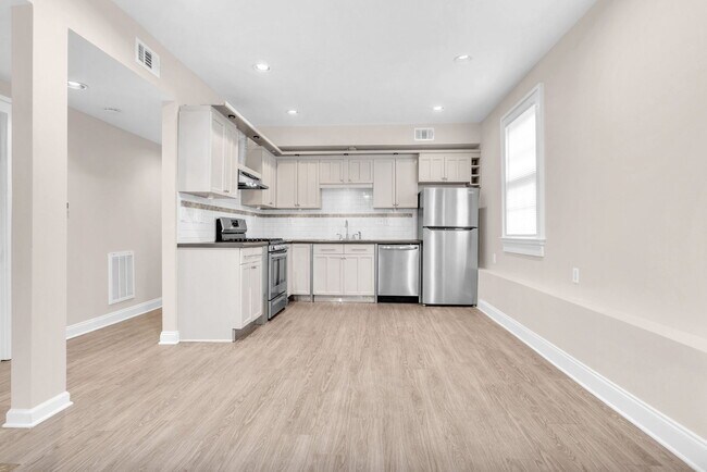 Dining room - 1046 Tilden St NW