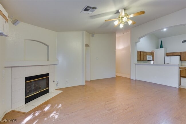Building Photo - 10308 Juniper Creek Ln