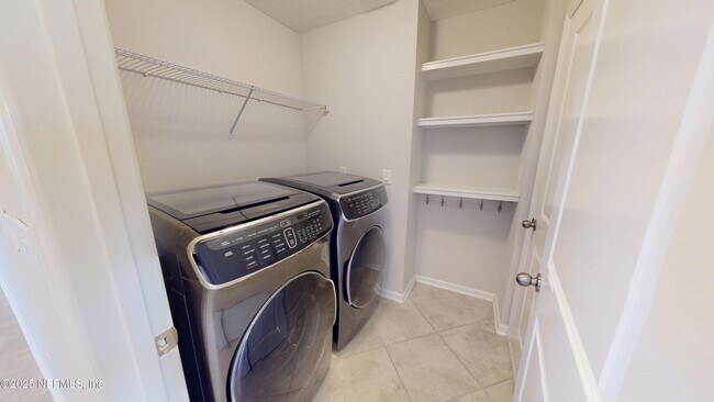 Building Photo - 7081 Angostura Ct