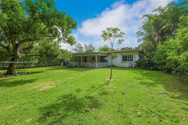 Building Photo - 7548 SW 58th Ave