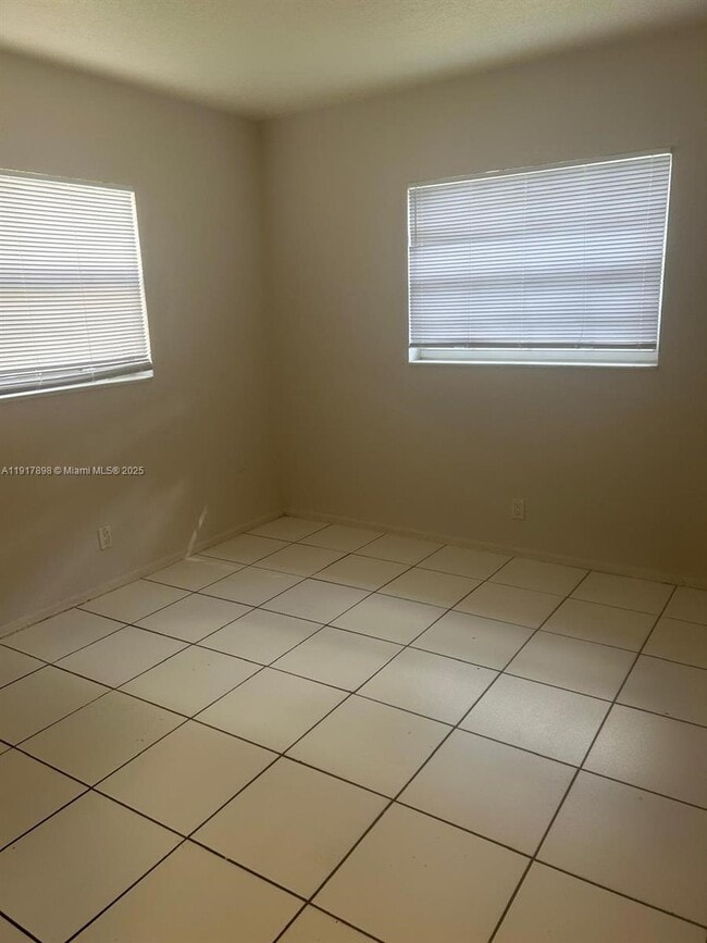 Building Photo - 4030 NW 30th Terrace