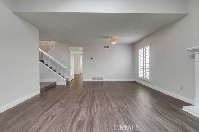 Building Photo - 7030 Seawind Dr