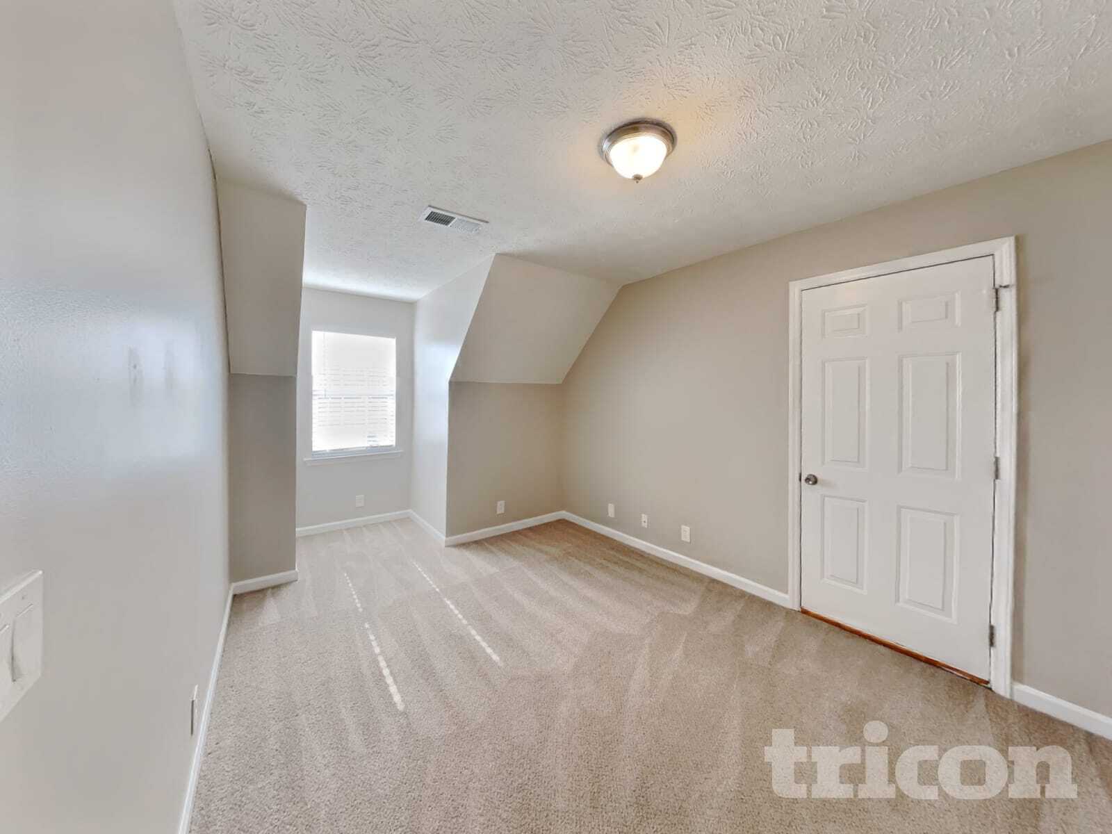 Building Photo - 1526 Amberwood Cir