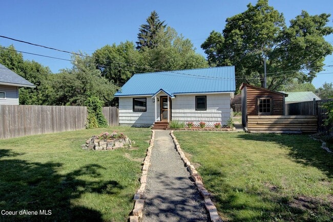 Building Photo - Must See!