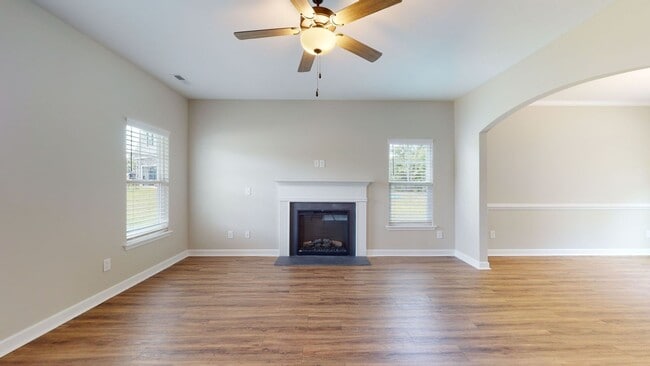 Building Photo - 215 Purple Martin Dr