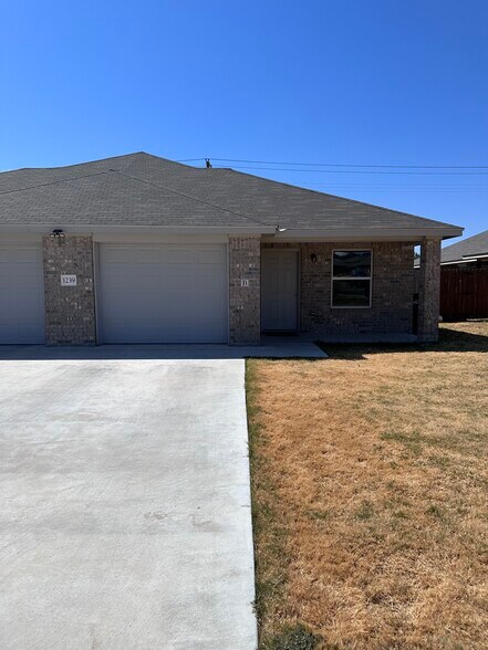 Primary Photo - 1239 Liberation Ln