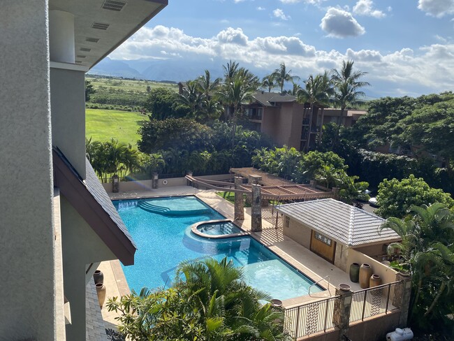 Pool and mountain view from 4th floor - 3706 Lower Honoapiilani Rd