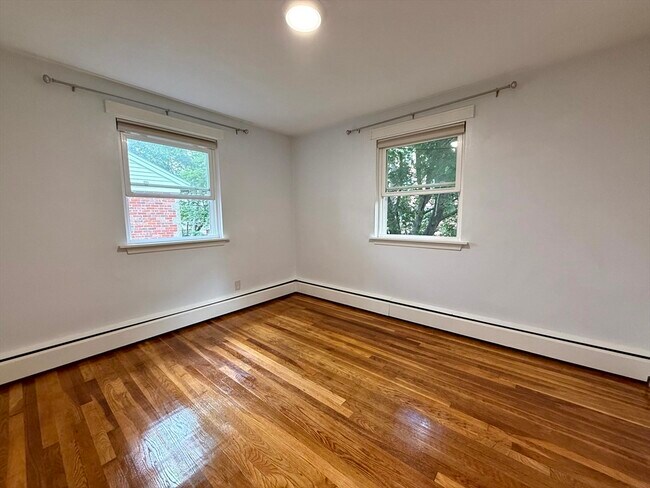 Building Photo - 45 Aldrich Rd
