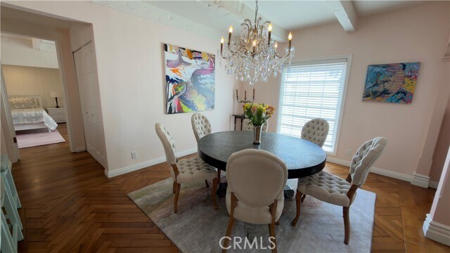 Building Photo - 327 Aster St